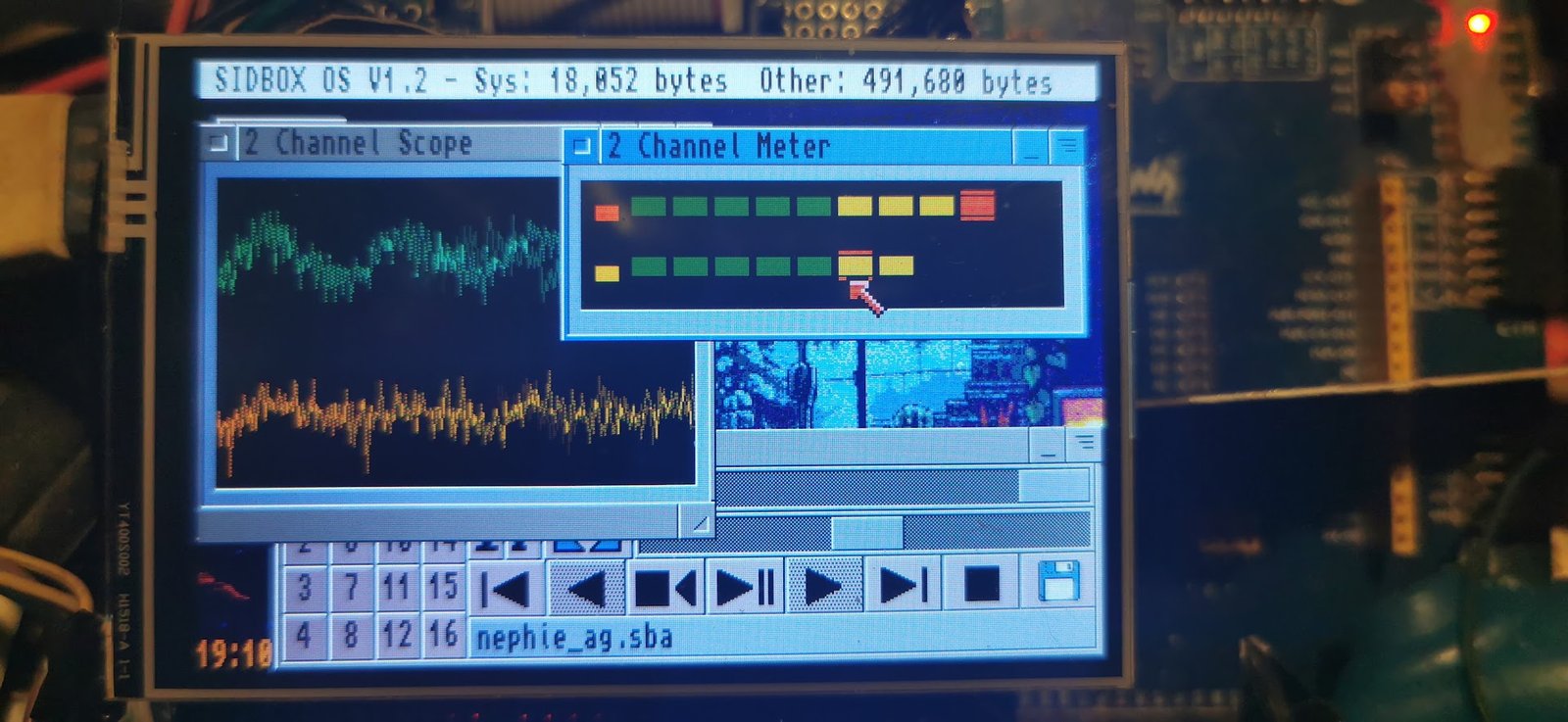 VU meters, 2 channels!!